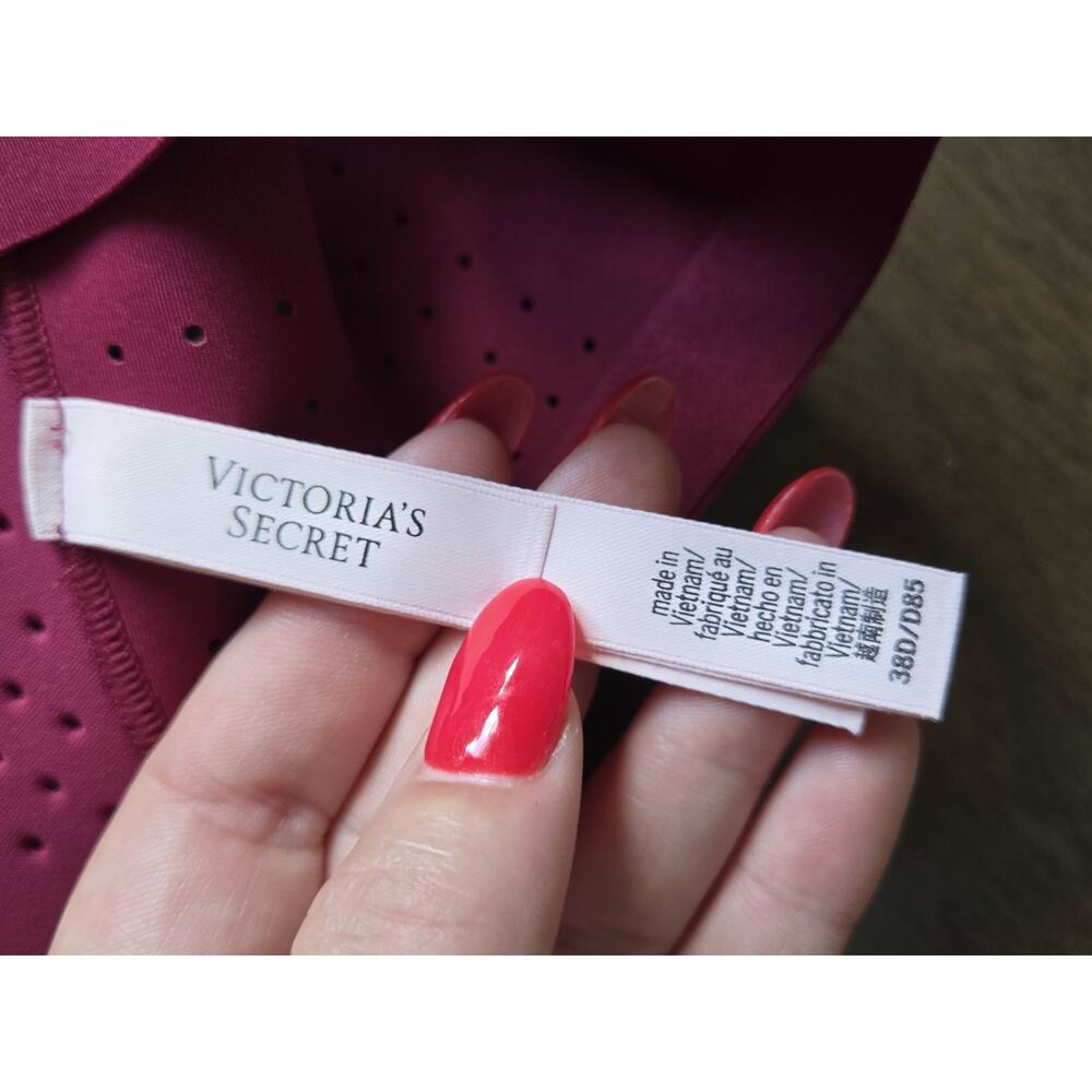 Victoria's Secret Featherweight Max Front-Close Sports Bra Campari Red 38D - Picture 6 of 9